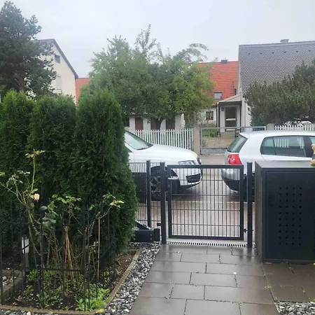 Appartamento Town House With Big Garden, 25 Min To Oktoberfest Monaco di Baviera